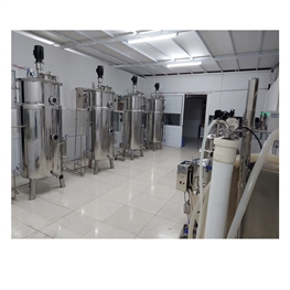 System of 4 500 liter fermentation pots